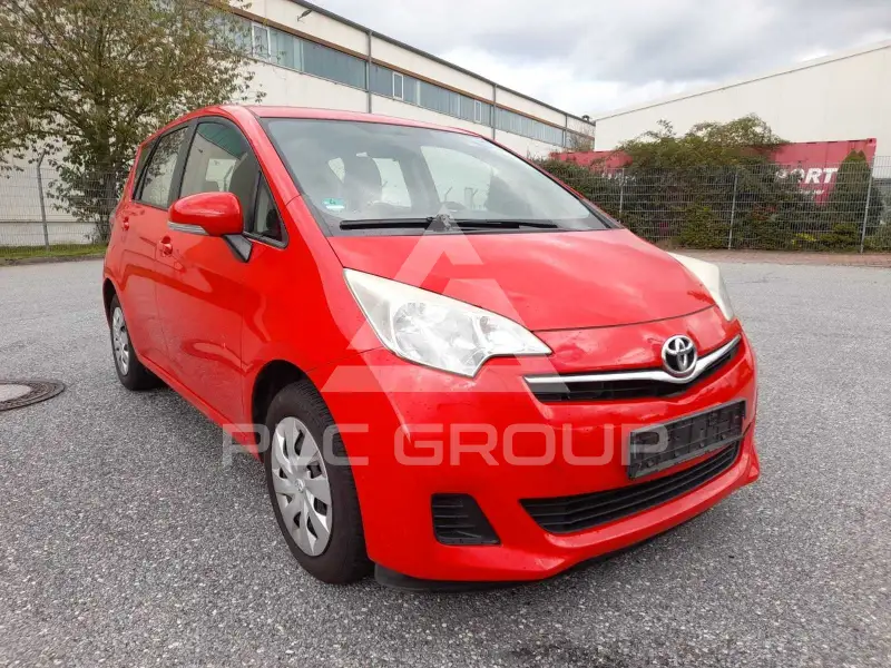 2011 Toyota VERSO
