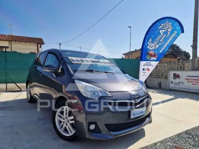 2011 Toyota VERSO