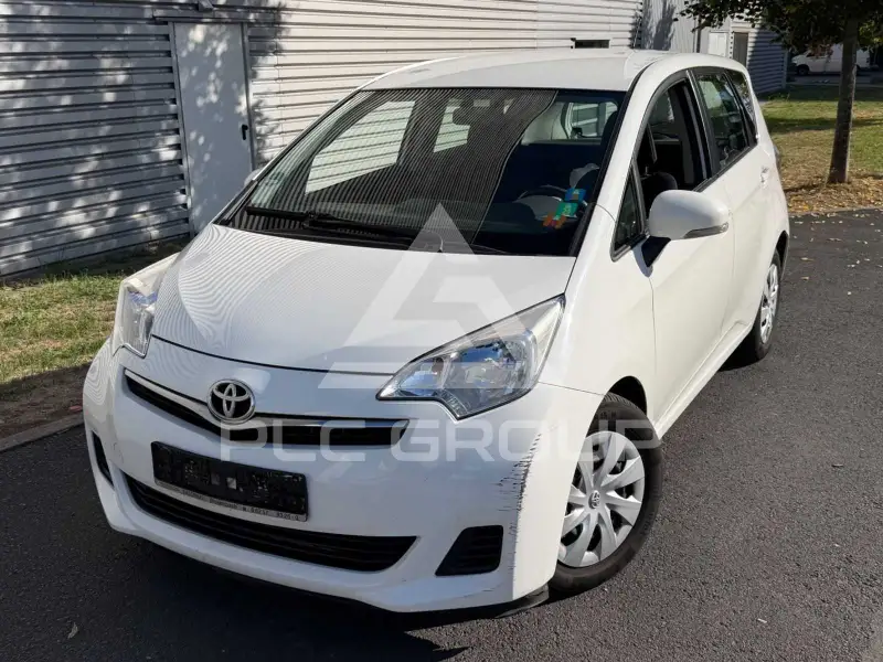 2011 Toyota VERSO