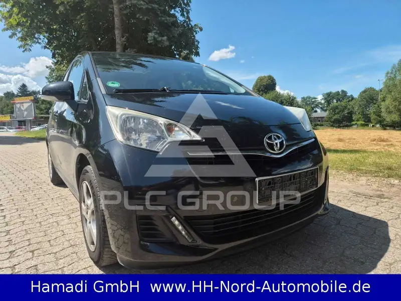 2011 Toyota VERSO