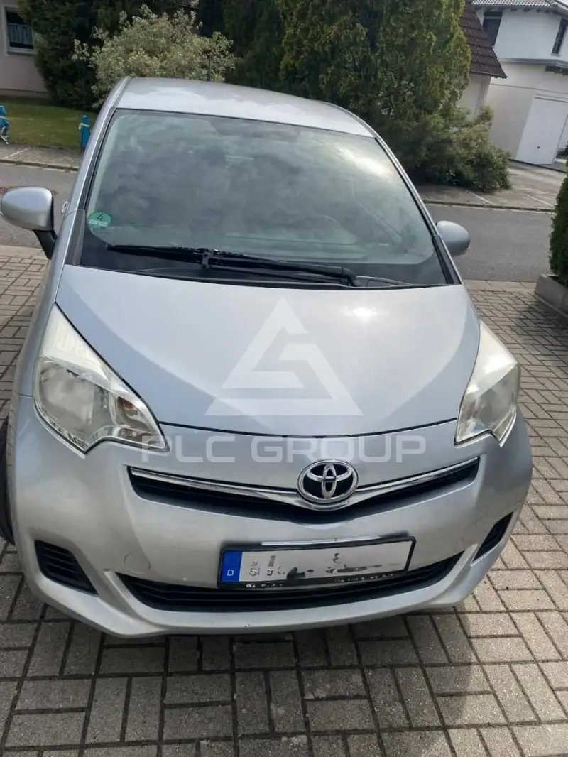 2011 Toyota VERSO