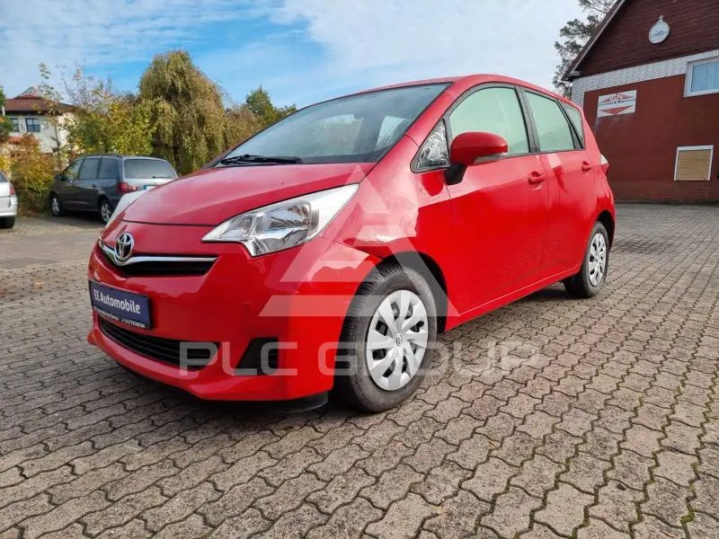 2011 Toyota VERSO
