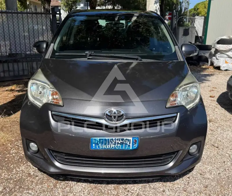 2011 Toyota VERSO