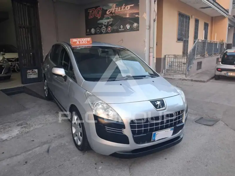 2011 Peugeot 3008