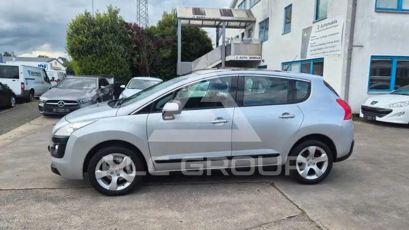 2011 Peugeot 3008