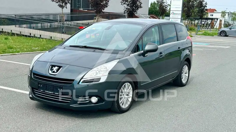 2011 Peugeot 5008