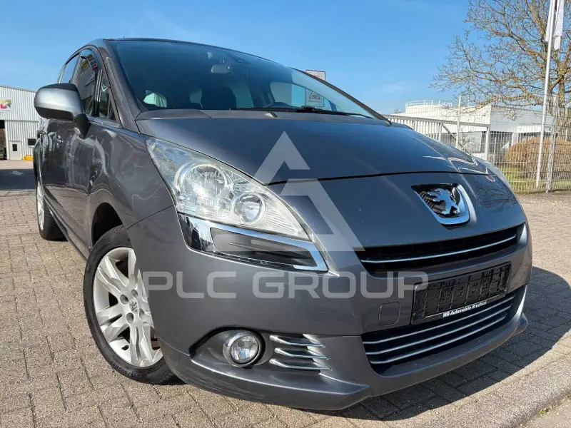 2011 Peugeot 5008