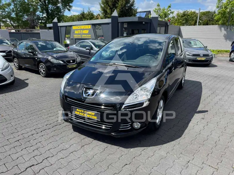 2011 Peugeot 5008