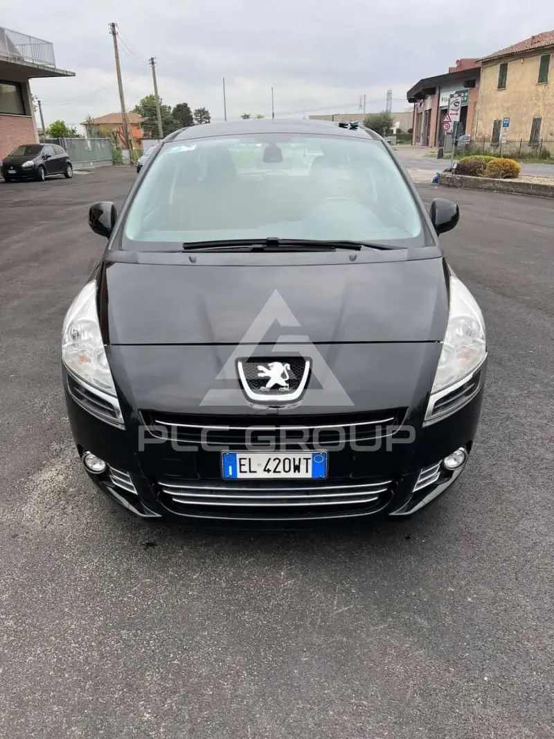 2011 Peugeot 5008
