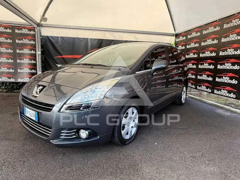 2011 Peugeot 5008