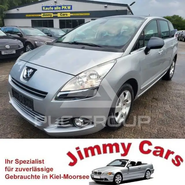 2011 Peugeot 5008