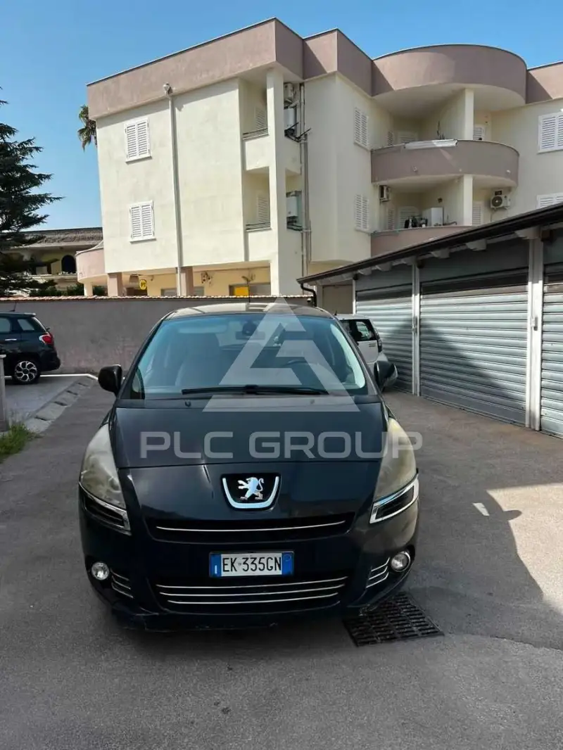 2011 Peugeot 5008