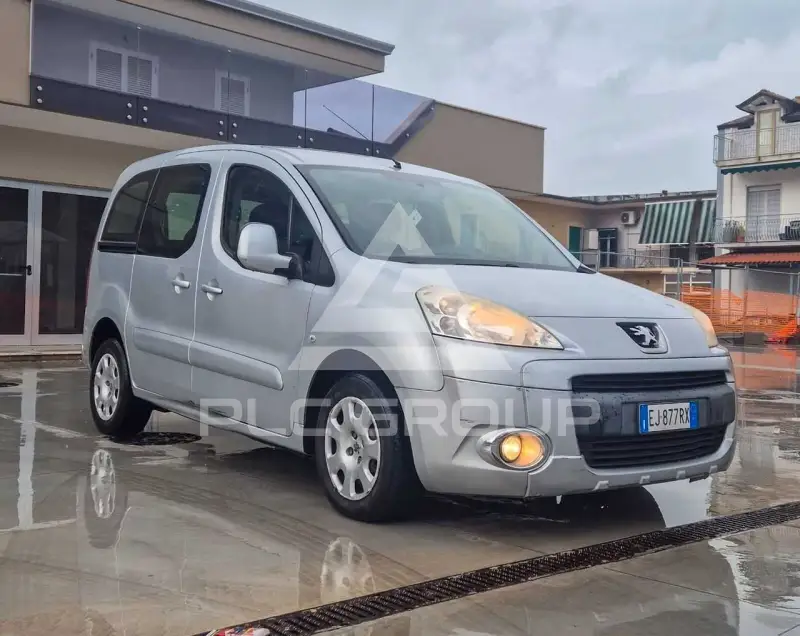2011 Peugeot Partner