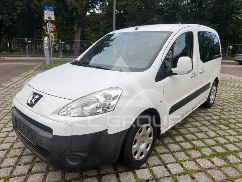 2011 Peugeot Partner