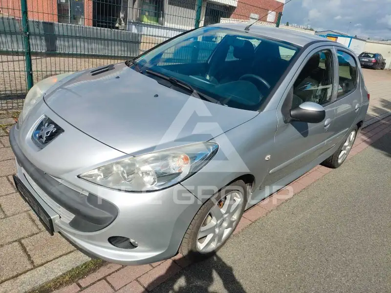 2011 Peugeot 106