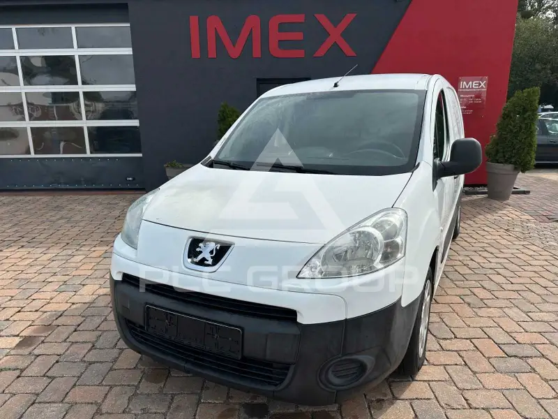2011 Peugeot Partner