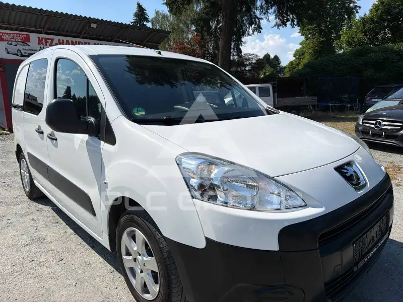 2011 Peugeot Partner