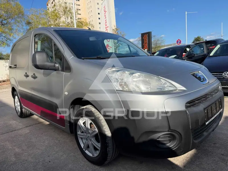 2011 Peugeot Partner