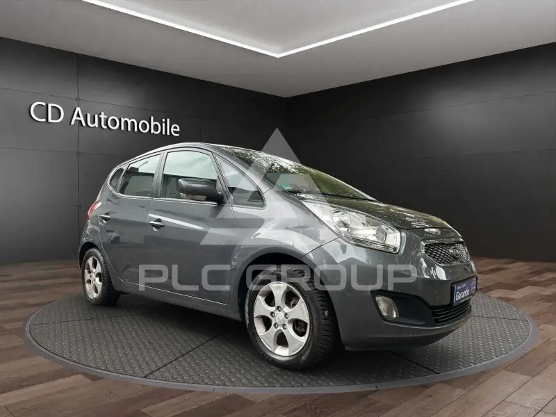 2011 KIA Venga