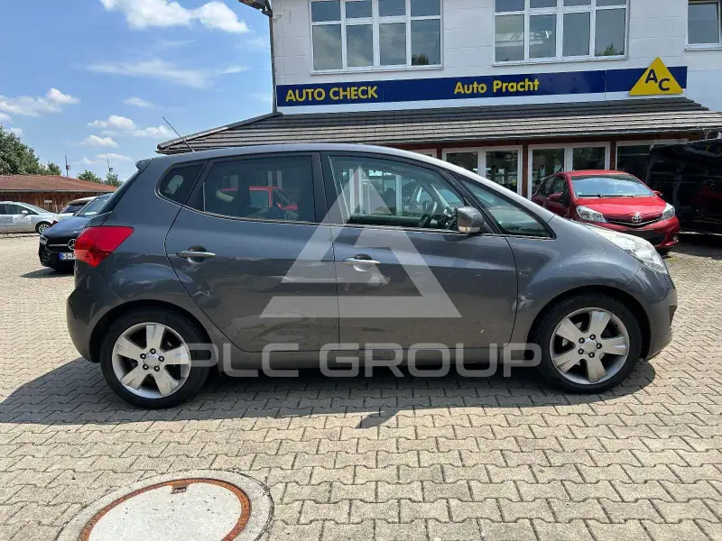 2011 KIA Venga