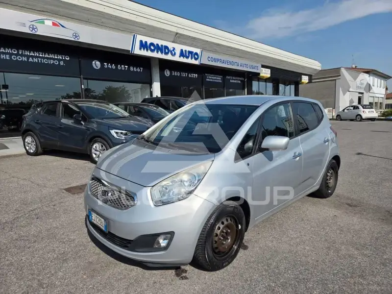 2011 KIA Venga