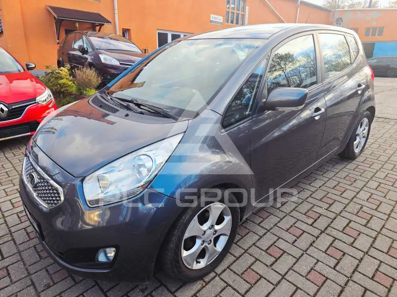 2011 KIA Venga