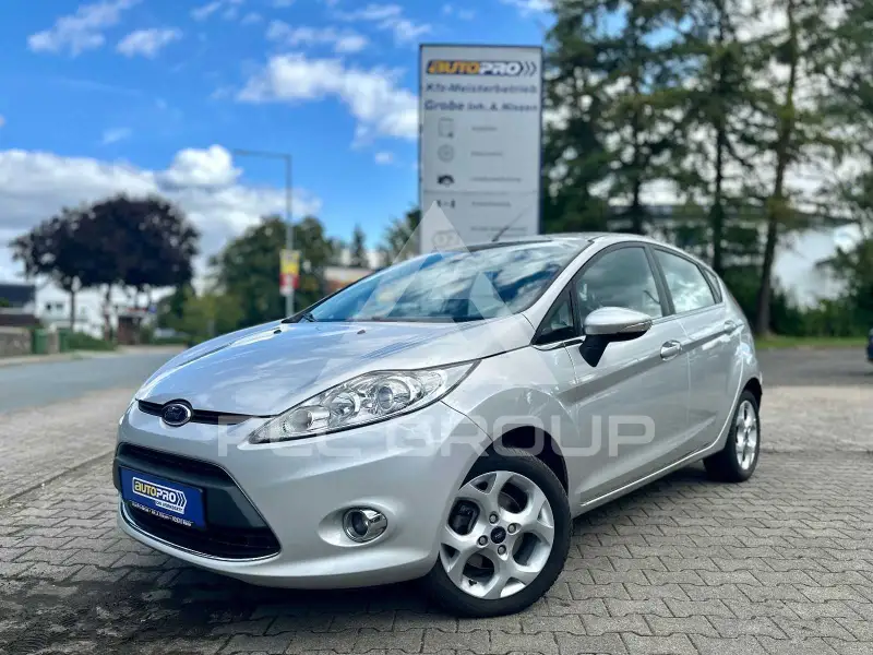 2011 Ford FIESTA
