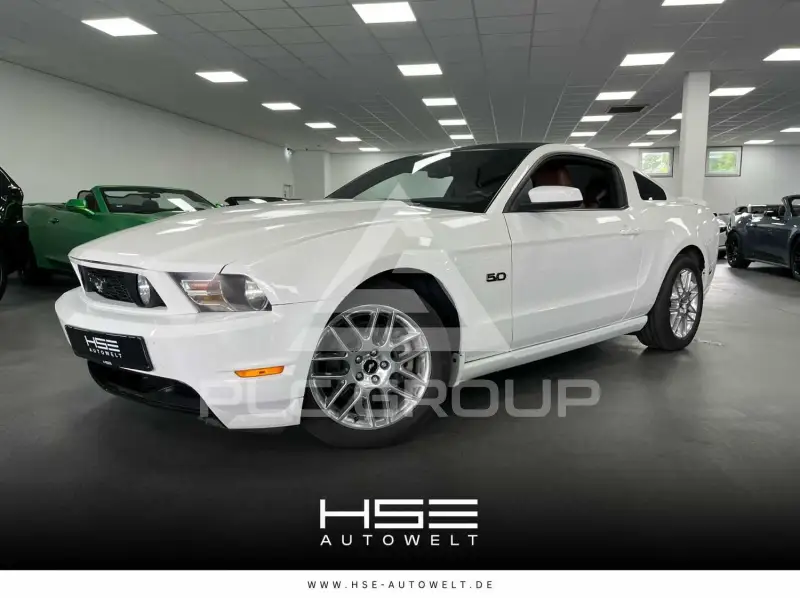 2011 Ford MUSTANG