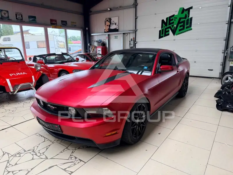 2011 Ford MUSTANG