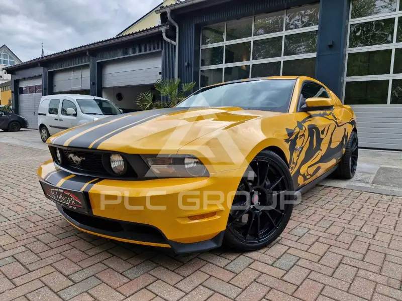 2011 Ford MUSTANG