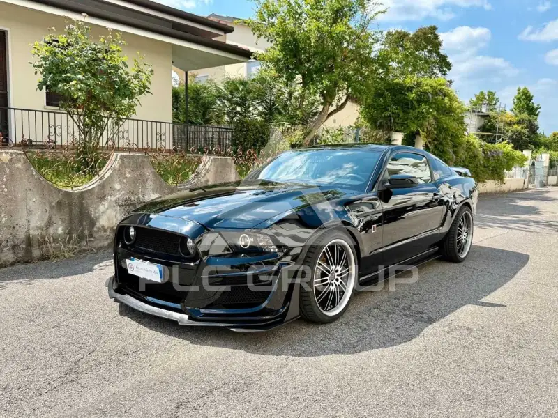 2011 Ford MUSTANG