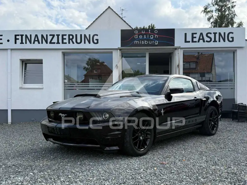 2011 Ford MUSTANG