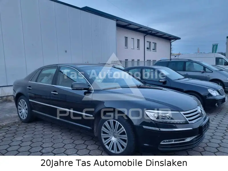 2011 Volkswagen PHAETON
