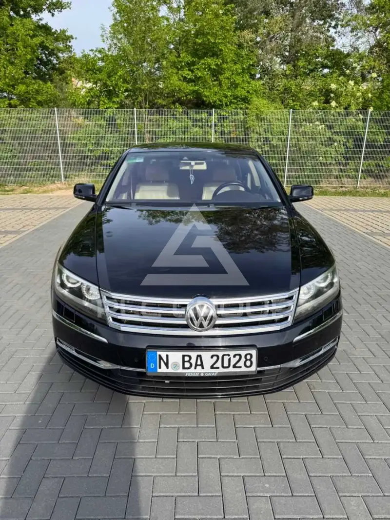 2011 Volkswagen PHAETON