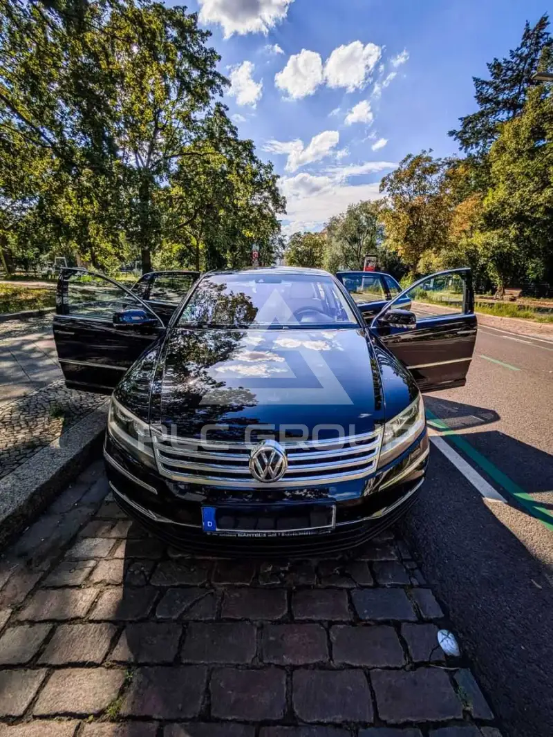 2011 Volkswagen PHAETON