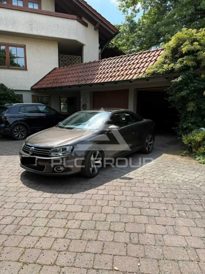 2011 Volkswagen EOS
