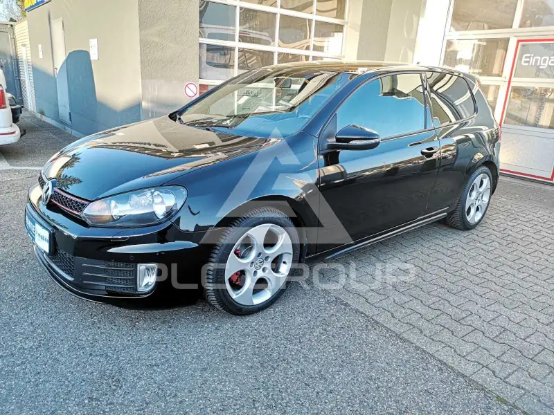 2011 Volkswagen GOLF