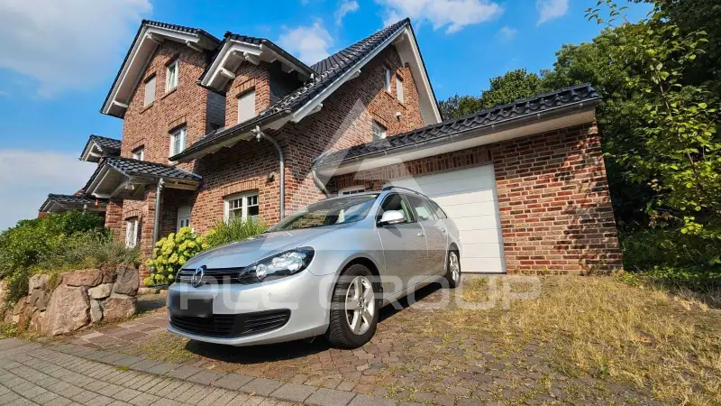 2011 Volkswagen GOLF