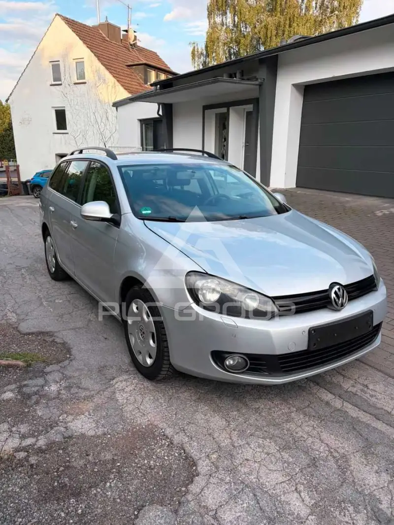 2011 Volkswagen GOLF