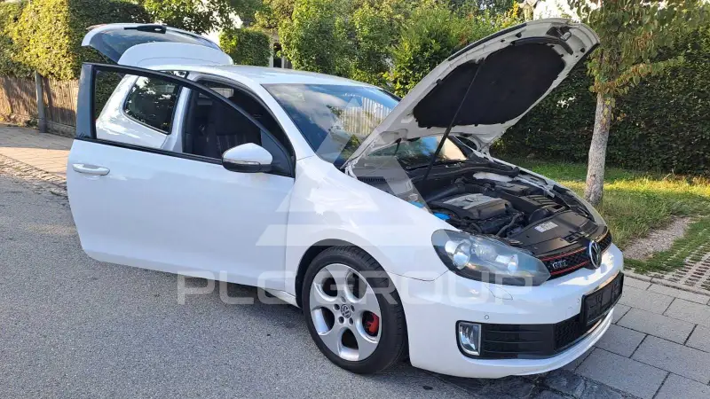 2011 Volkswagen GOLF
