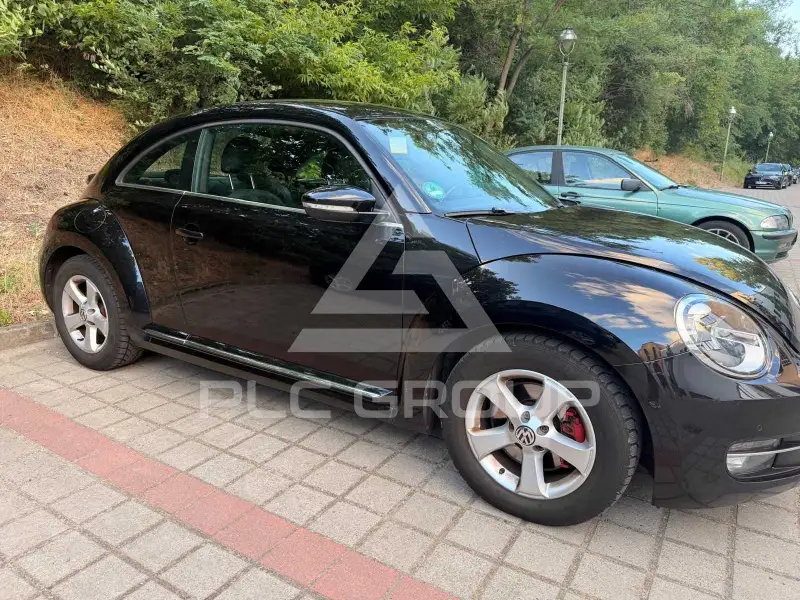 2011 Volkswagen BEETLE