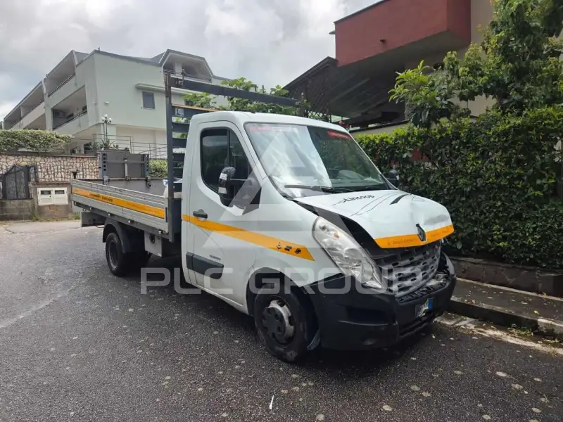 2011 Renault Master