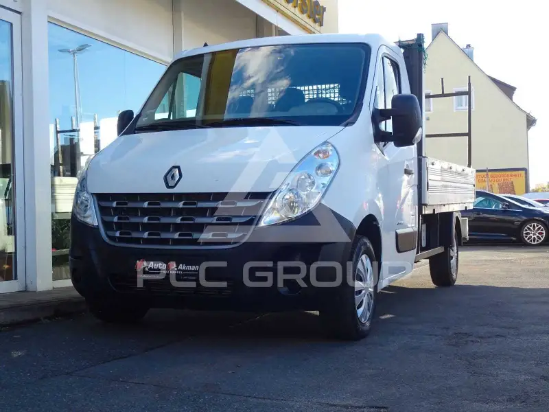 2011 Renault Master