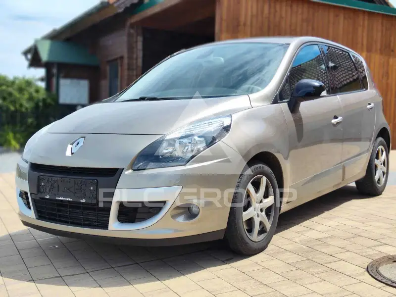 2011 Renault Scenic