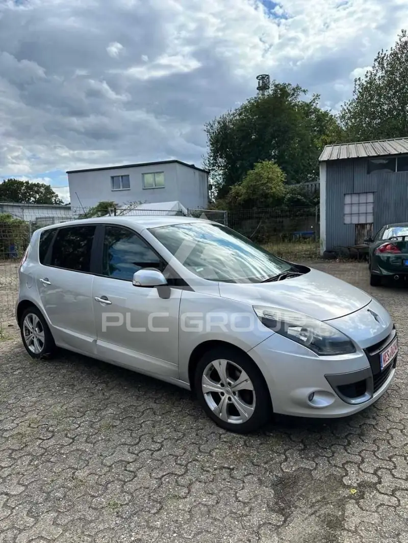 2011 Renault Scenic