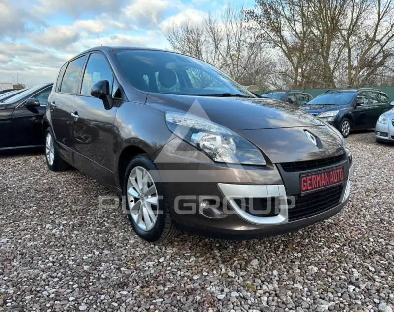 2011 Renault Scenic