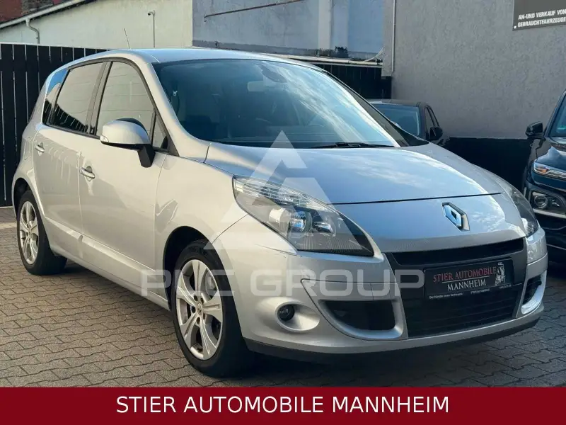 2011 Renault Scenic