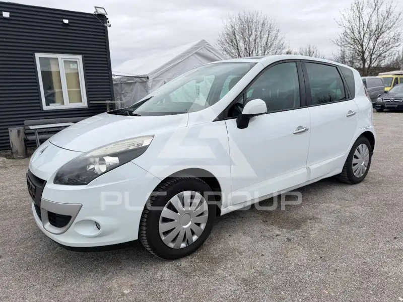 2011 Renault Scenic