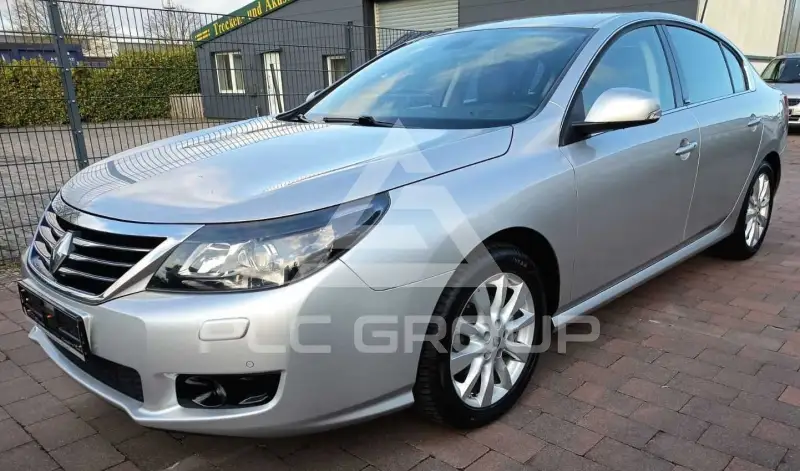 2011 Renault Latitude
