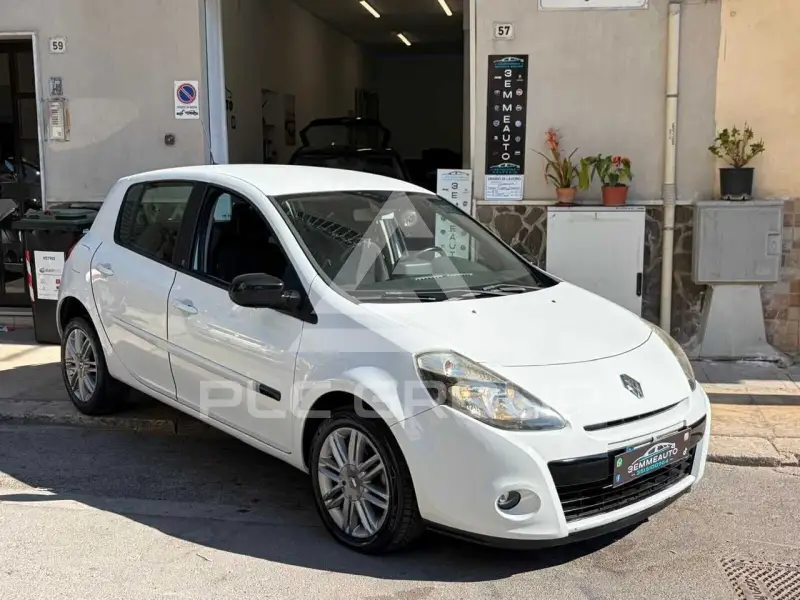2011 Renault Clio
